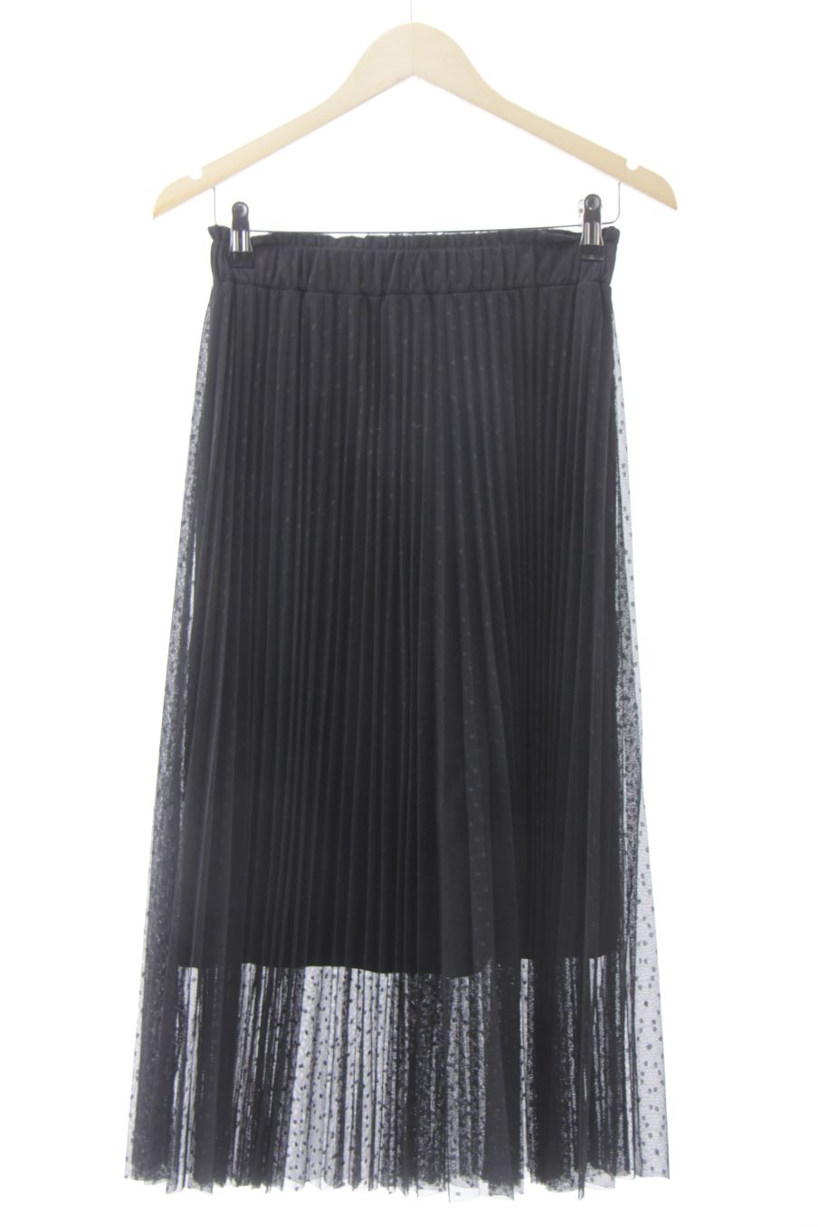 Jupe Stradivarius de la taille S, de couleur noir