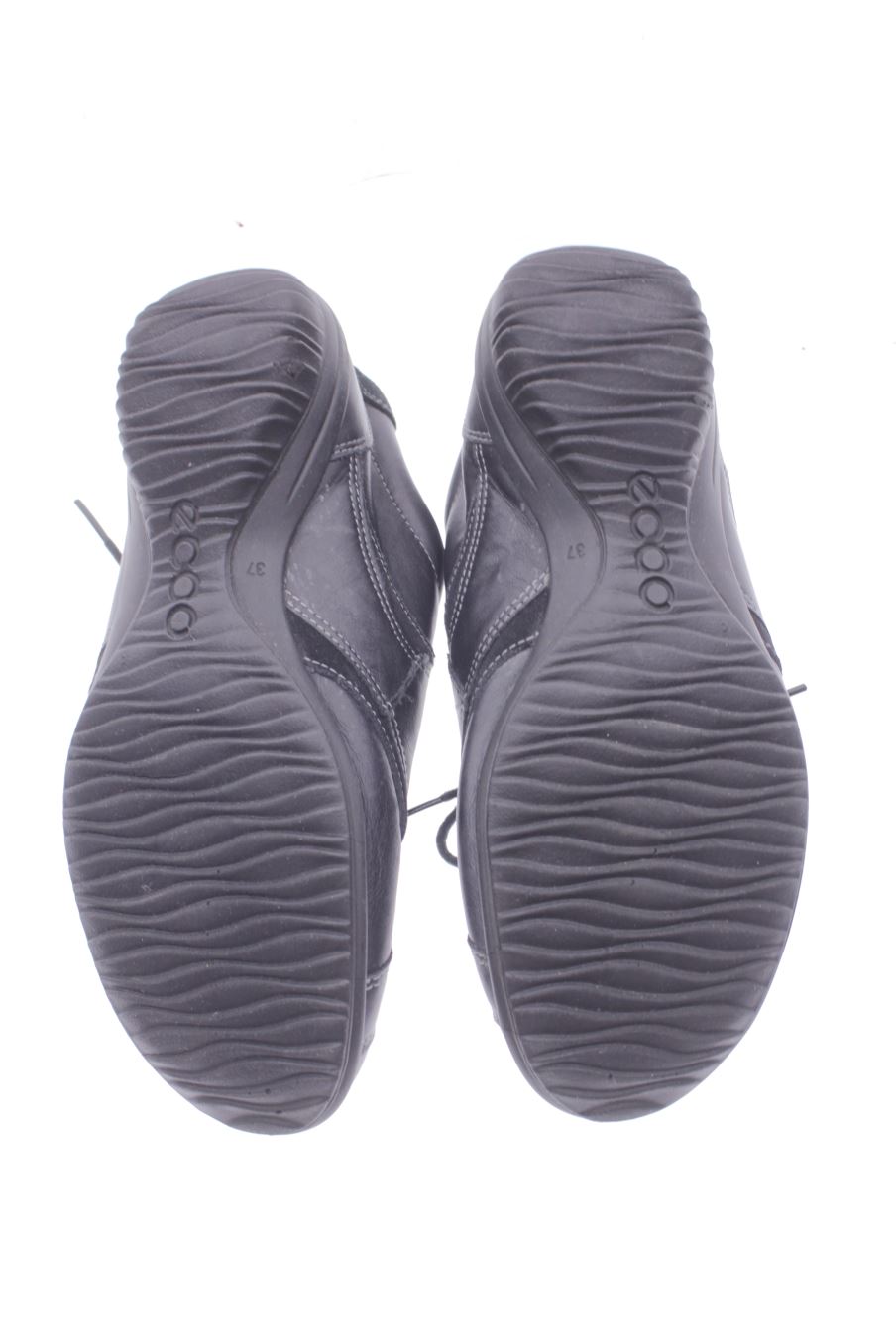 Deportivos de ECCO de la talla 37, de color negro de