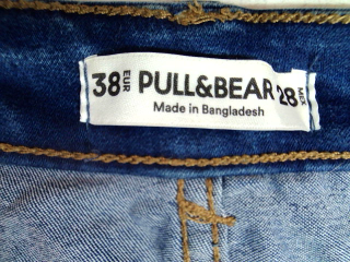 Jeans Pull & Bear de la taille 38, de couleur bleu de denim