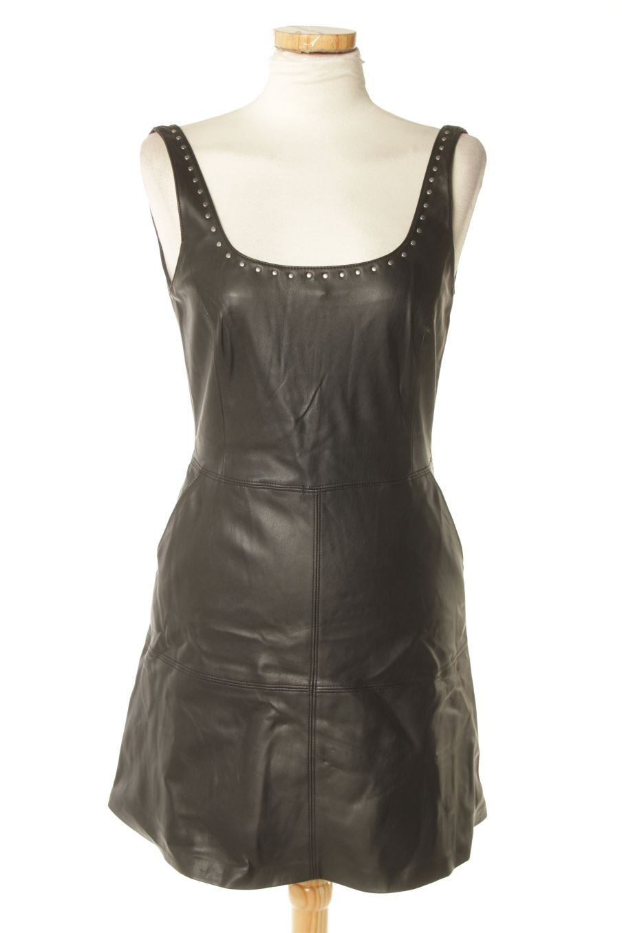Robe casual Mango de la taille XS, de couleur noir de synthétique