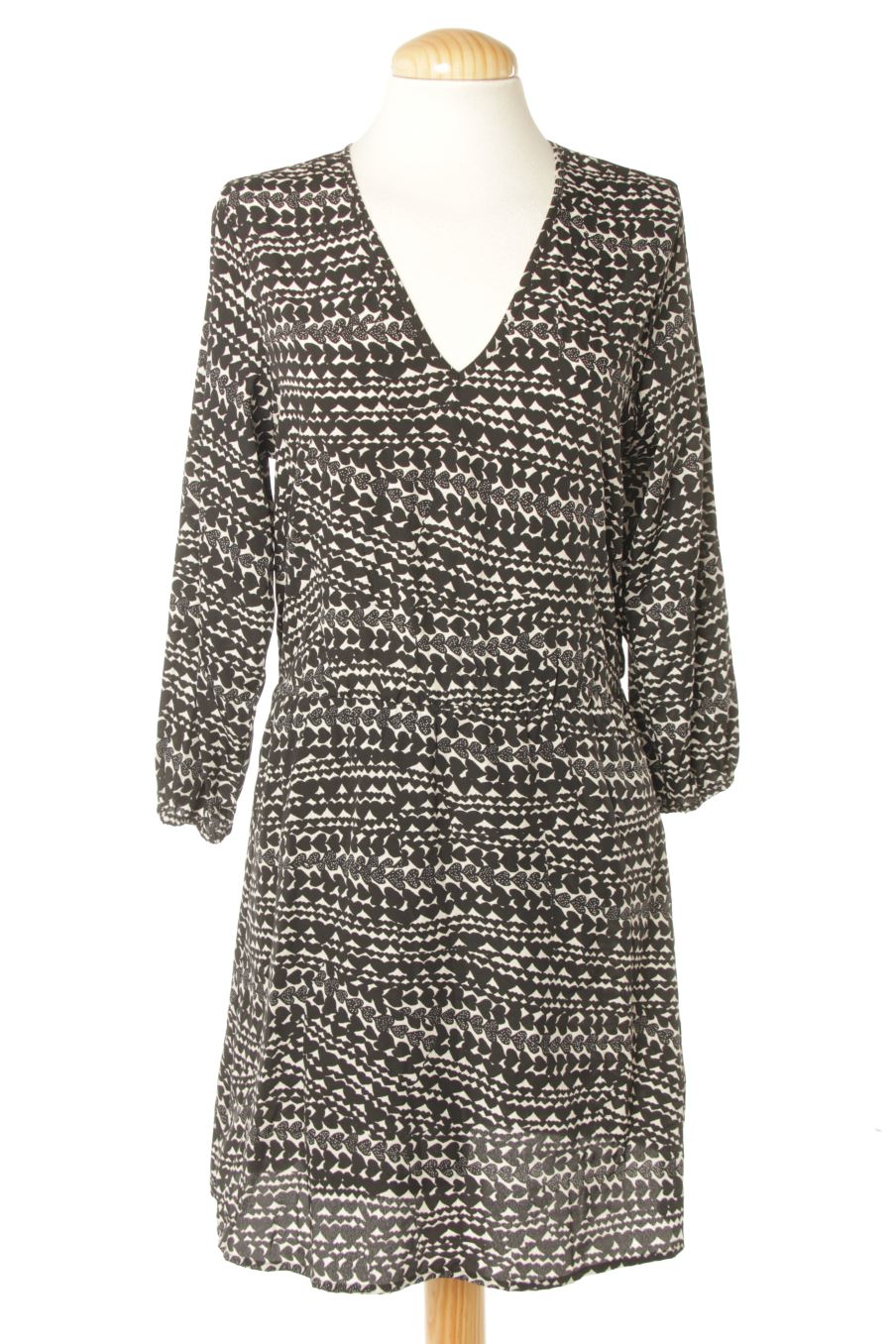Robe casual H&M de la taille 36, de couleur imprimés