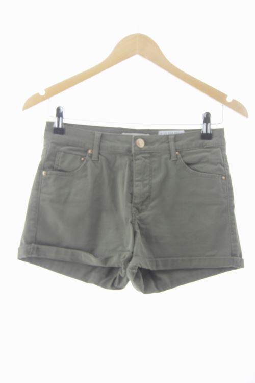 Pantalón corto