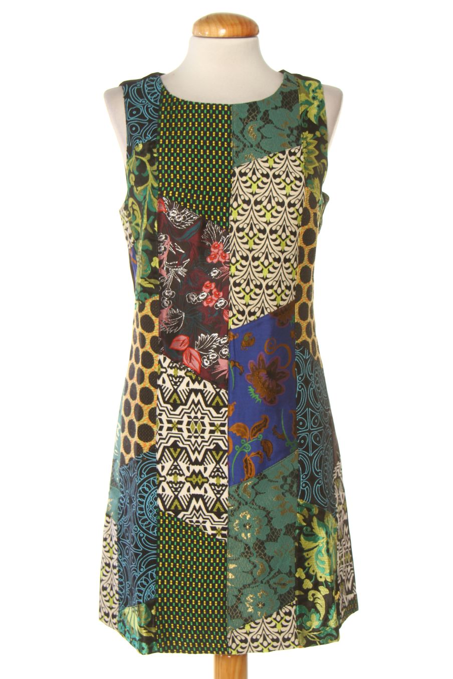 Robe casual Desigual de la taille 36, de couleur imprimés