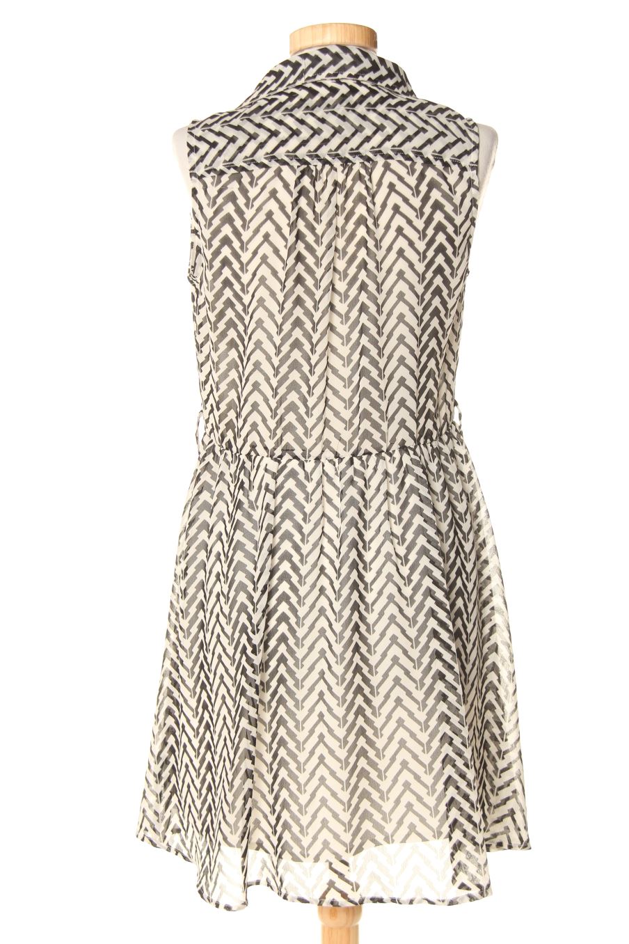 Robe casual Fórmula Joven de la taille 38, de couleur noir