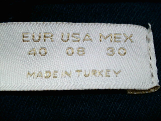 Jeans Zara de la taille 40, de couleur vert de denim
