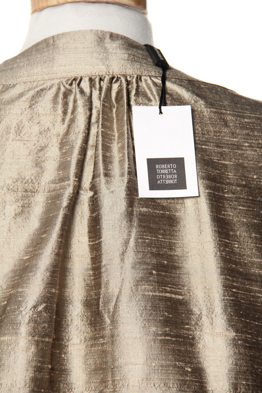 Gilet Roberto Torretta de la taille 40, de couleur doré de soie