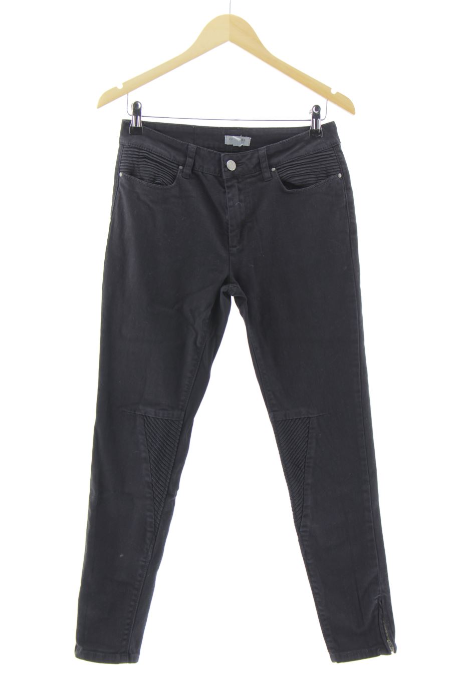 Vaquero de Cortefiel de la talla 38, de color negro de ropa vaquera