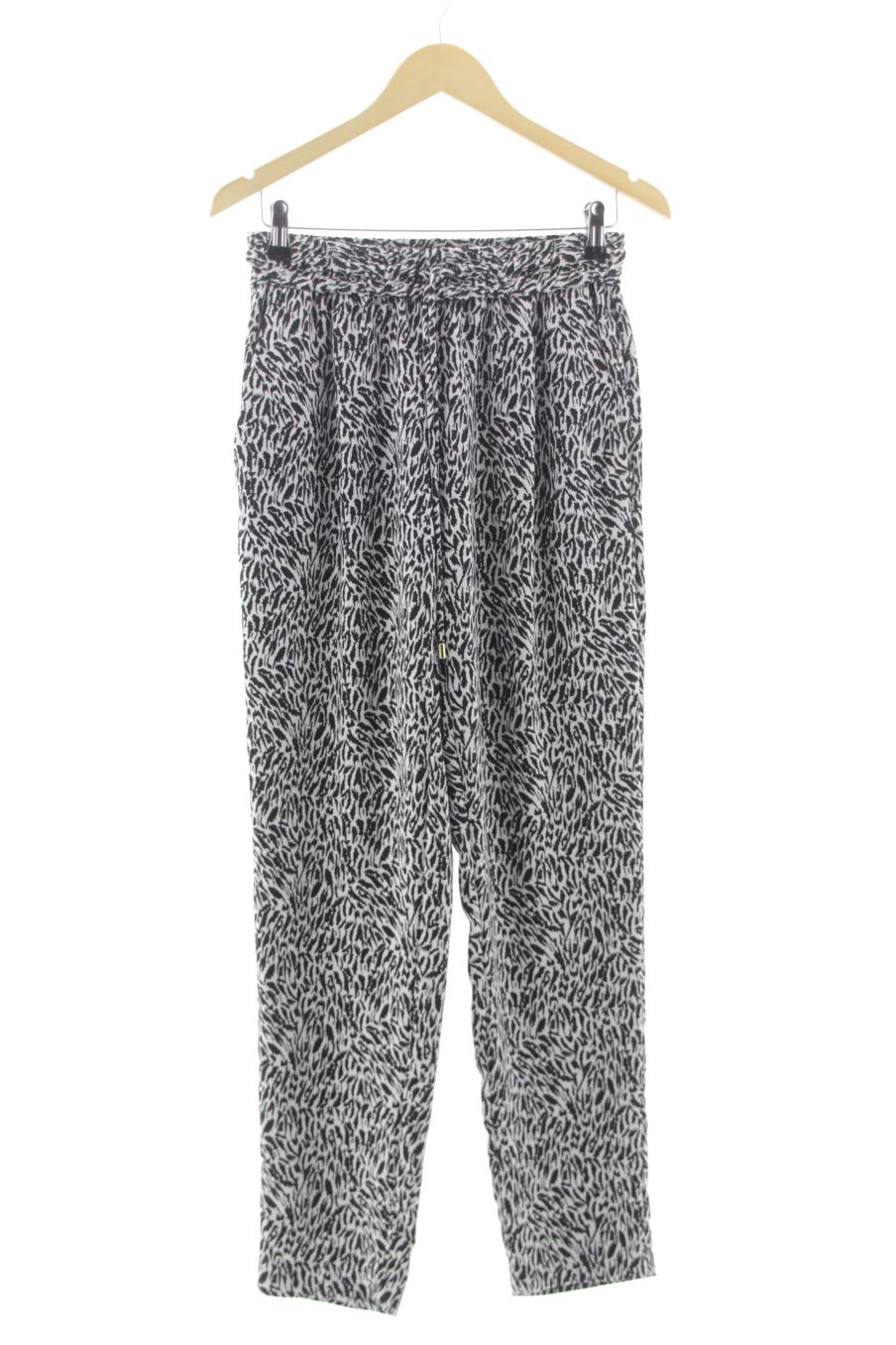 Pantalón de Yera de la talla S, de color animal print