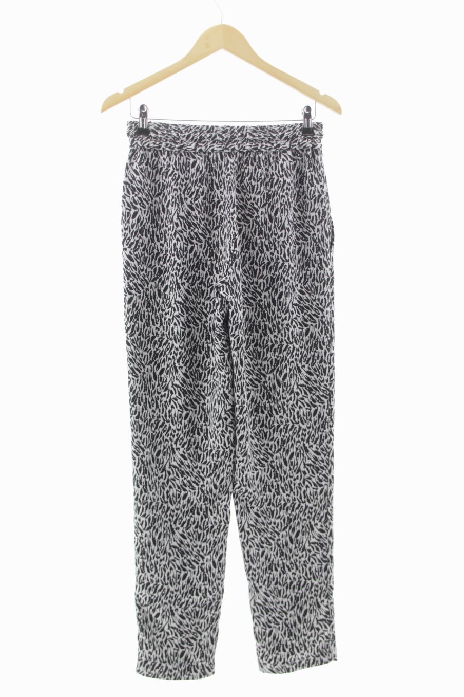 Pantalón de Yera de la talla S, de color animal print