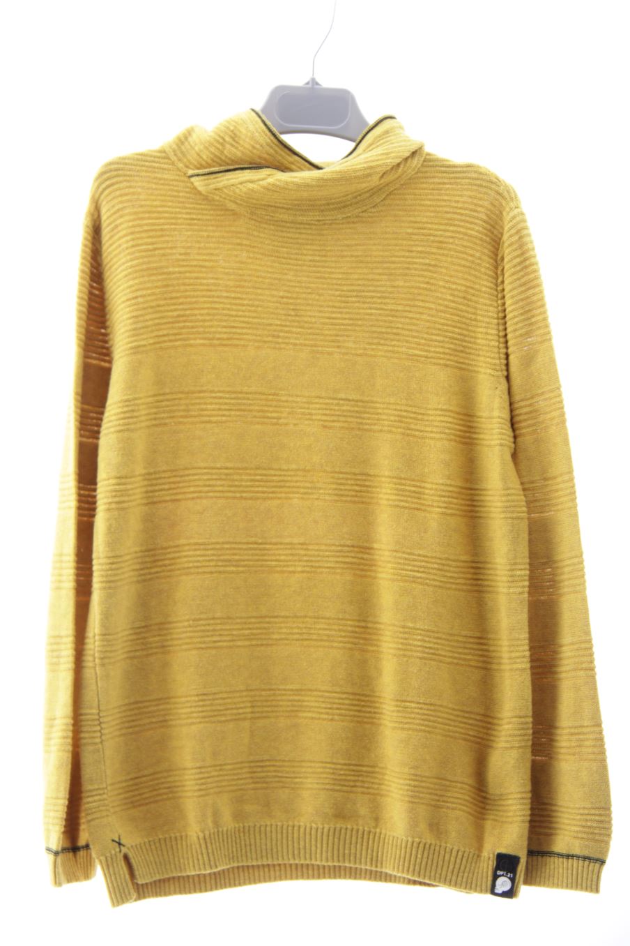 Pull Zara de la taille 8 ans de seconde main