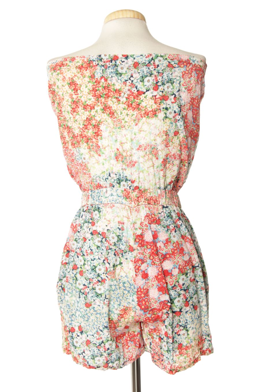 Combinaison Esprit de la taille 36, de couleur fleurs