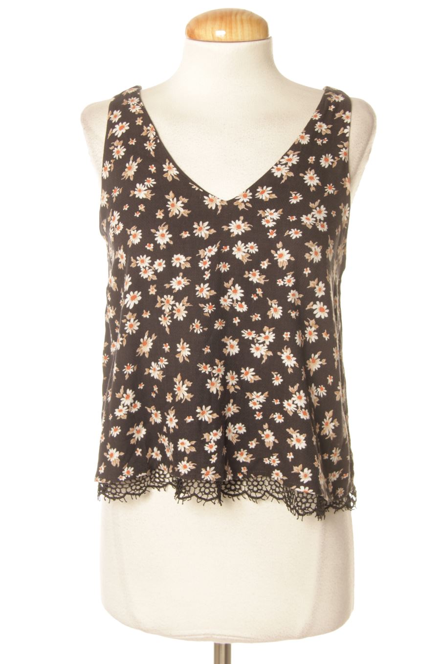 Top Pull & Bear de la taille S, de couleur fleurs