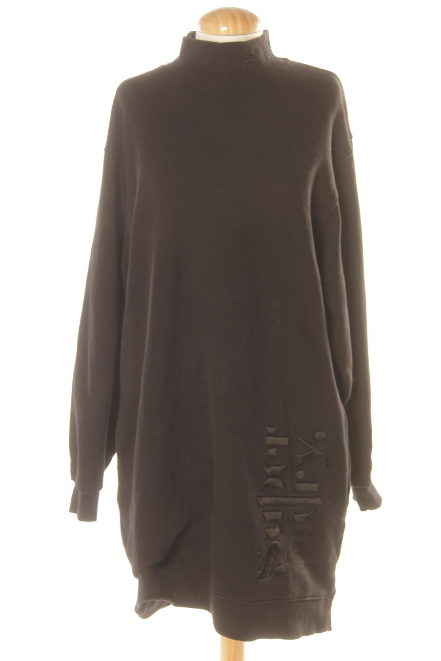Einfaches Kleid von Superdry Größe M, Farbe Schwarz, für