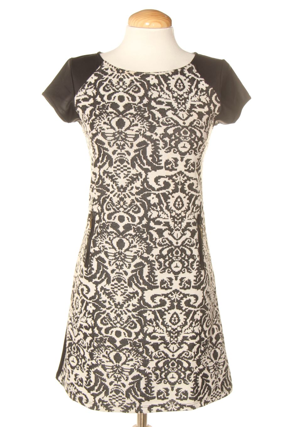 Robe casual Fórmula Joven de la taille 38, de couleur imprimés