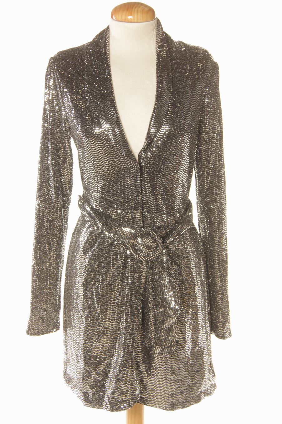 Robe Bershka Noire Taille M - Longueur Genou, Moulante, Très Bon état