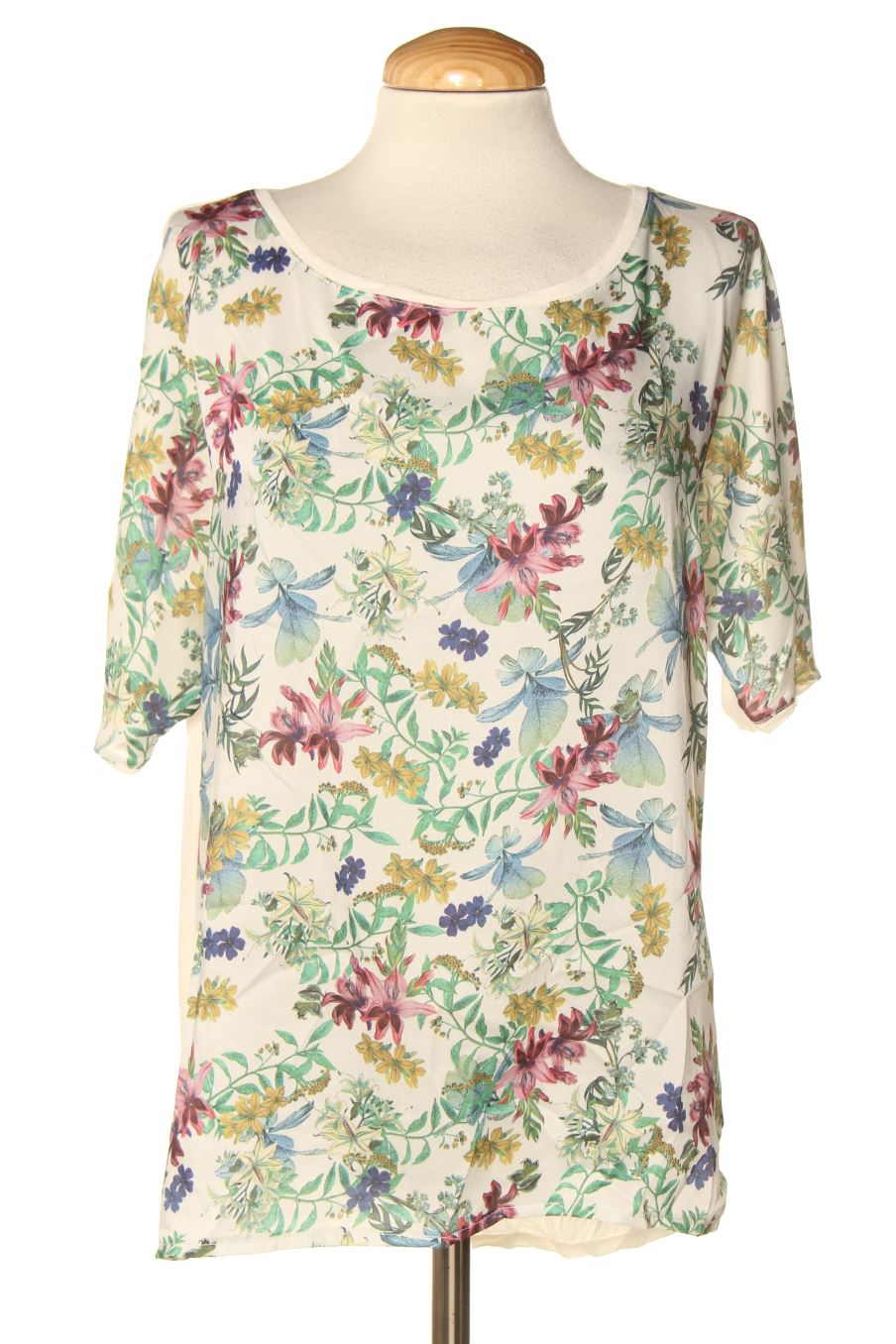 Blusa de manga corta de Cortefiel de la talla M, de color flores