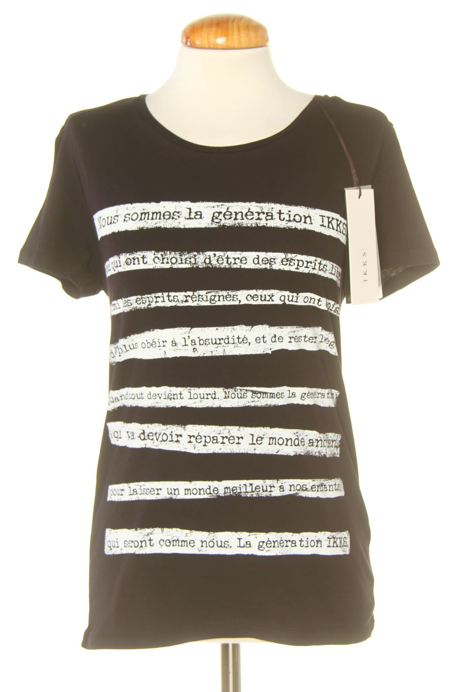 T-shirt Ikks de la taille S, de couleur noir