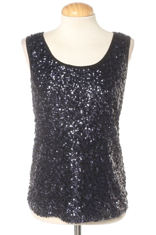 Aufwändiges Top