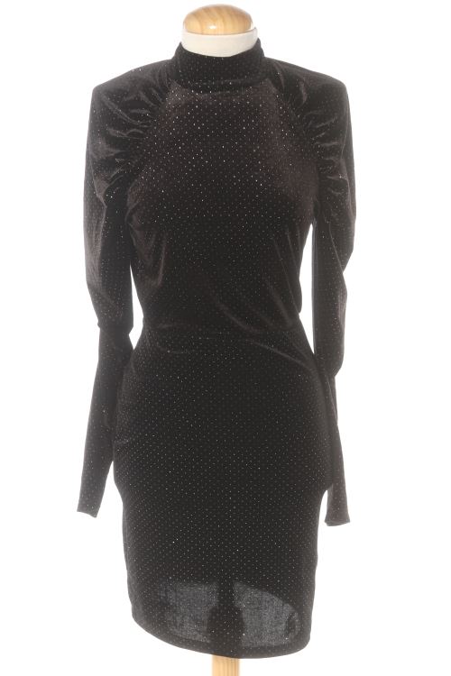 Aufwändiges Kleid