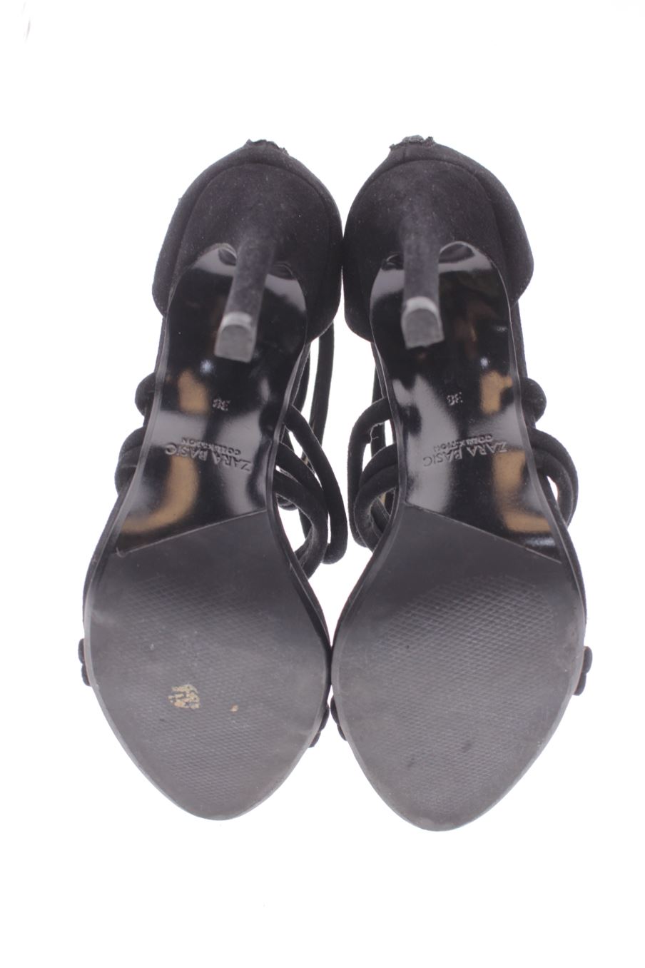 Sandalias tacon de Zara de la talla 38, de color negro de