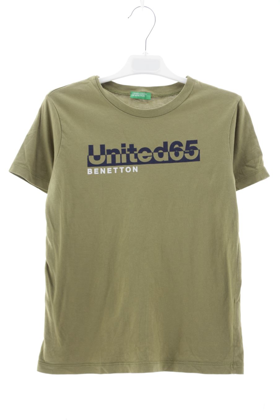 T-shirt Benetton de la taille 8 ans de seconde main