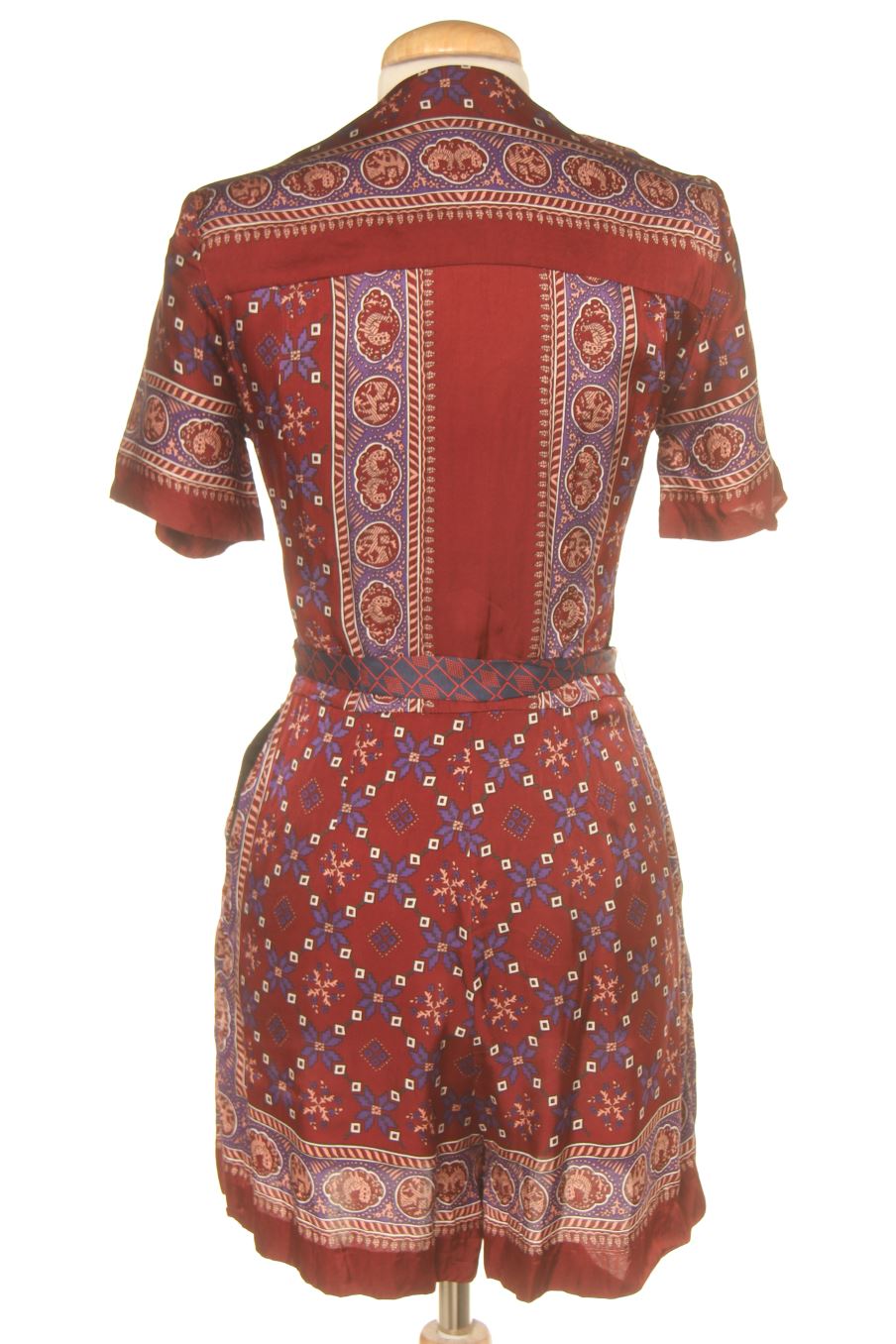 Combinaisons Sandro de la taille 36, de couleur imprimés