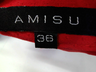Jupe Amisu de la taille 36, de couleur rouge