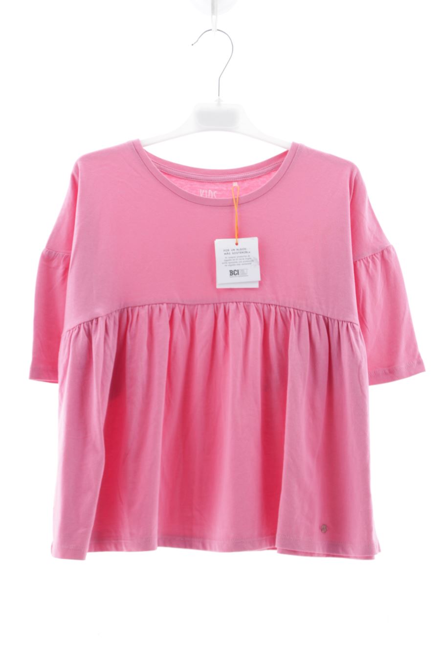 T-shirt El Corte Ingles de la taille 11 ans avec une étiquette