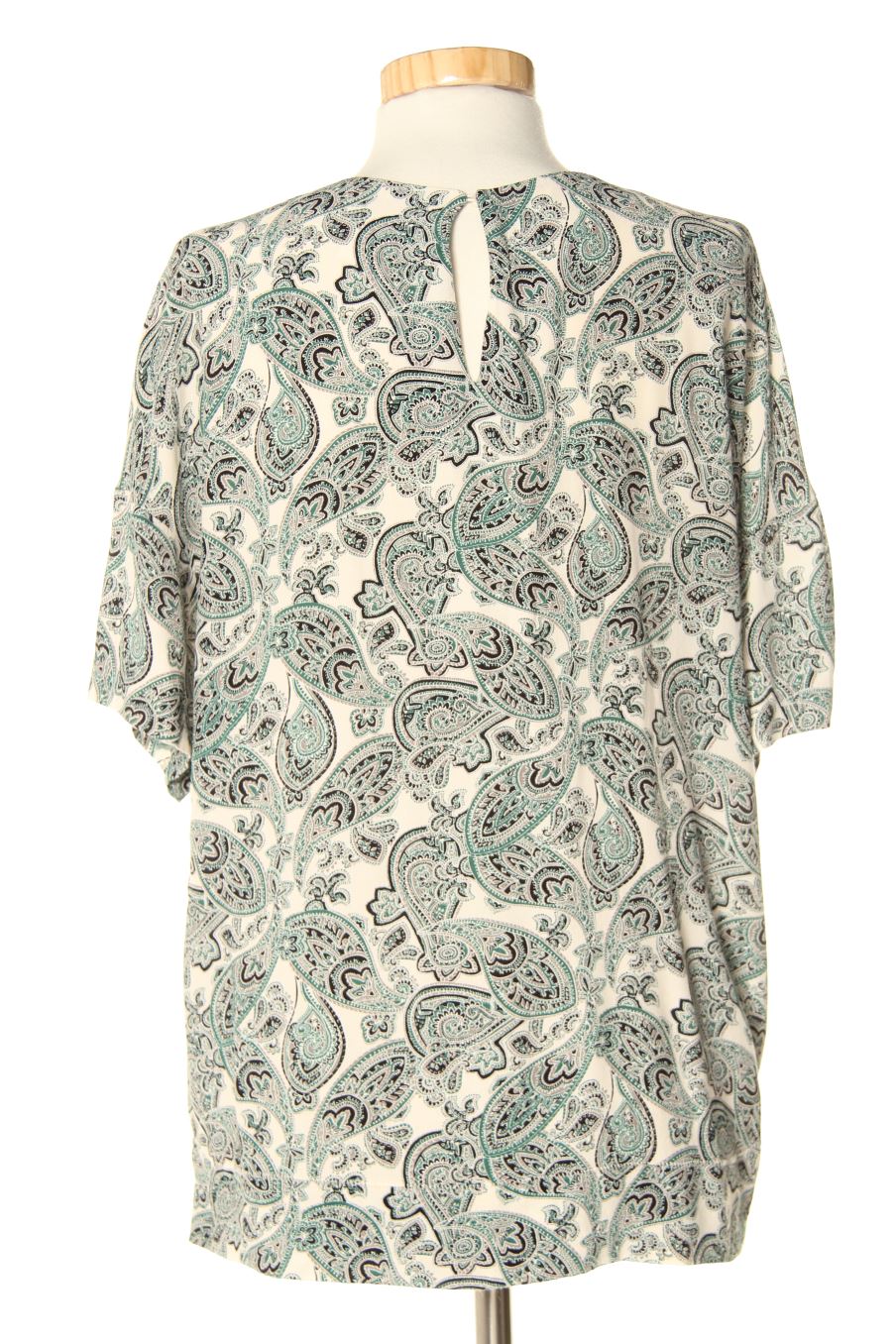 Blusa de manga corta de H&M de la talla 38, de color estampado