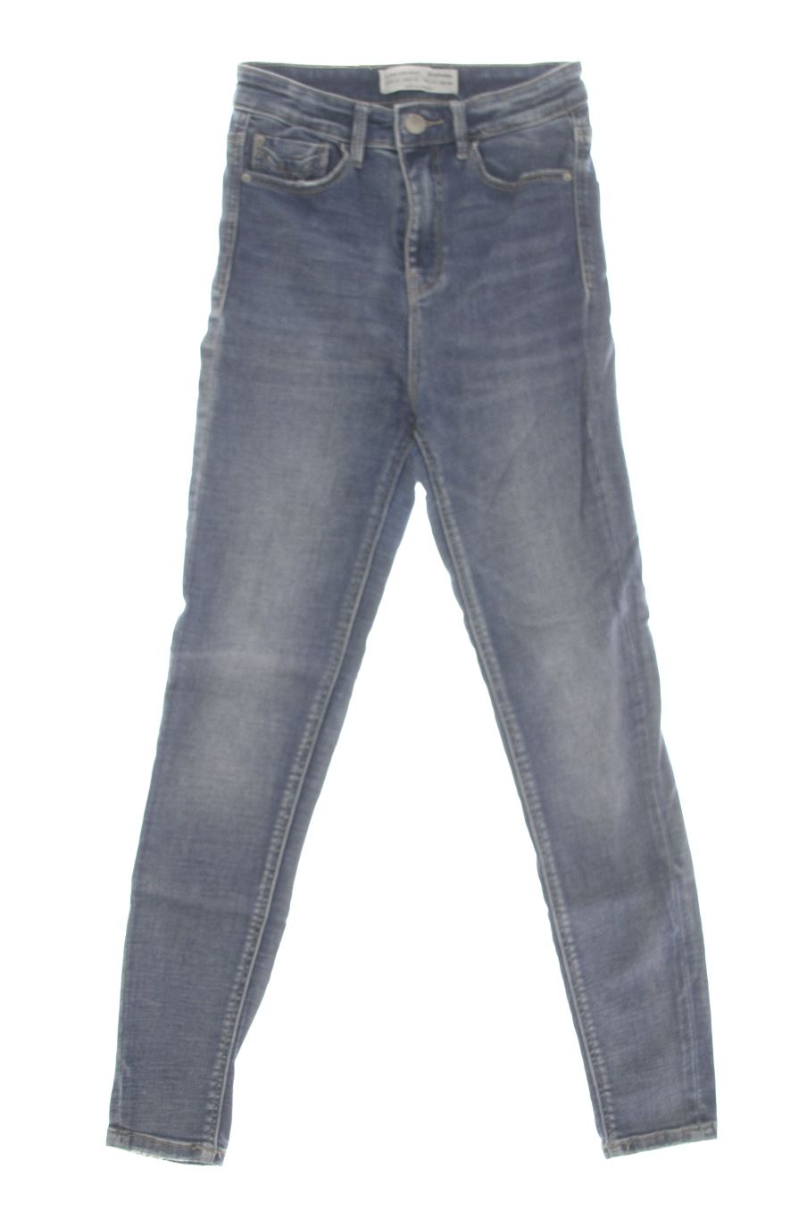Jeans Stradivarius de la taille 34, de couleur bleu de denim