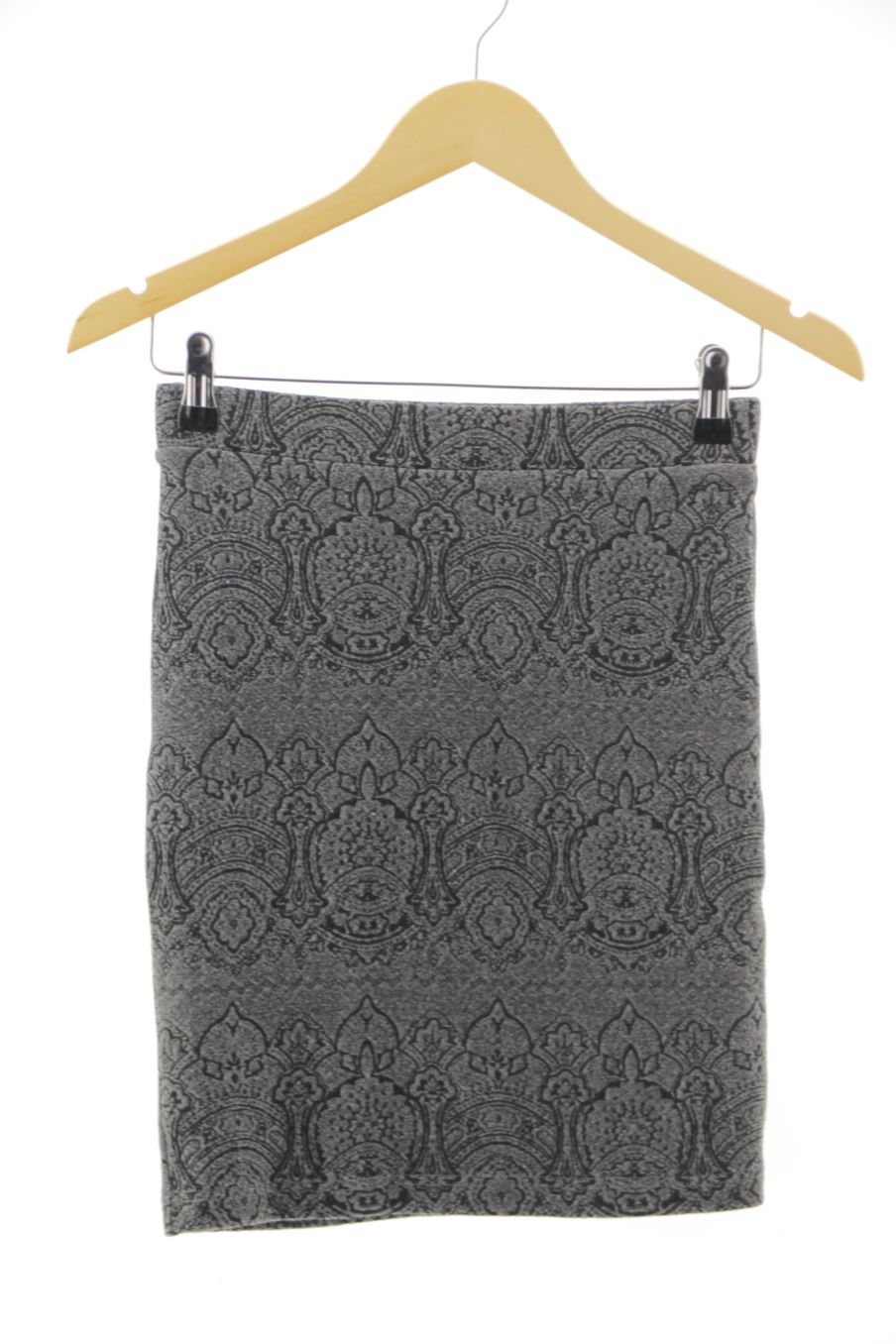 Gonna de Stradivarius de la talla S, de color grigio