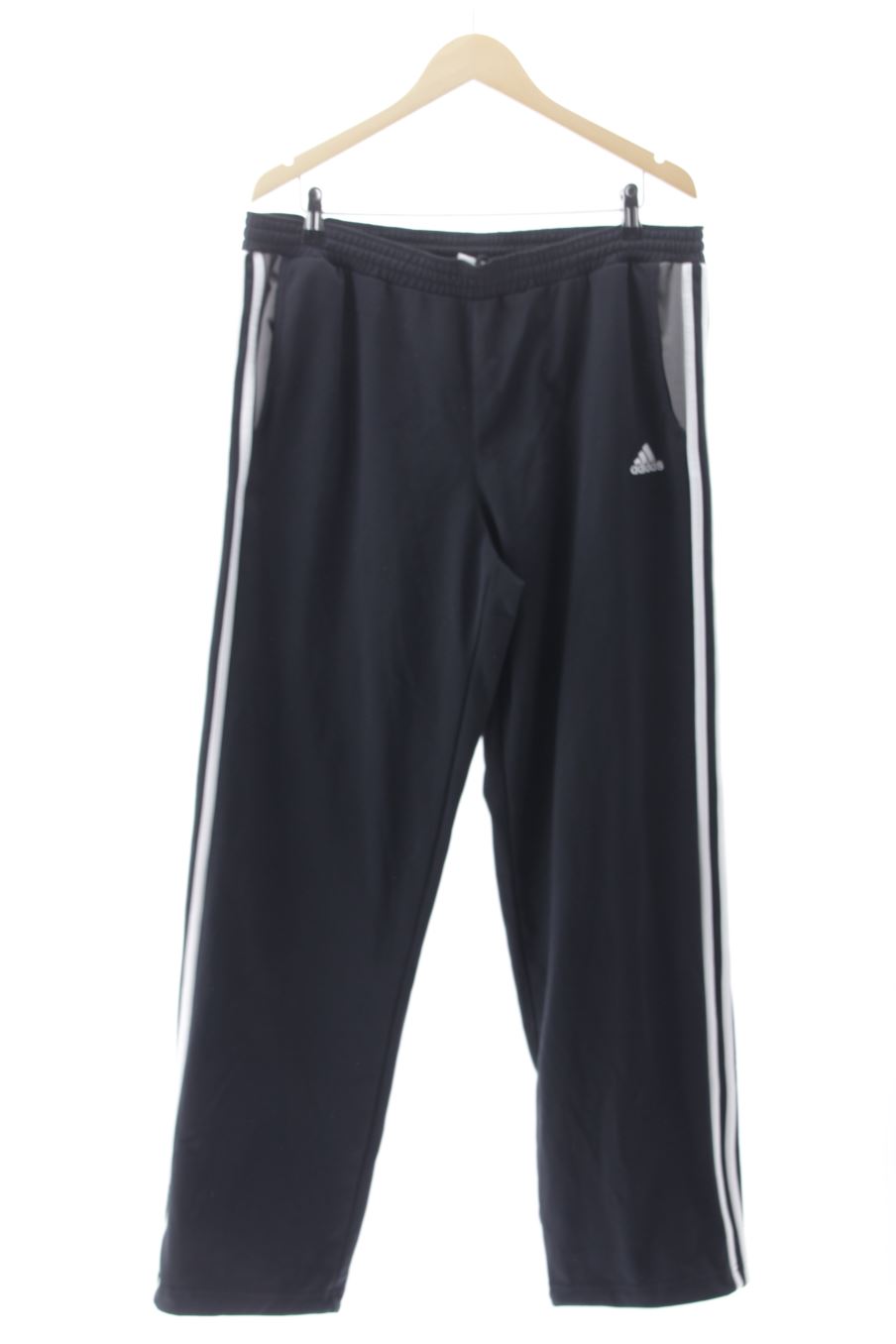 Pantalon de deporte de Adidas de la talla 46