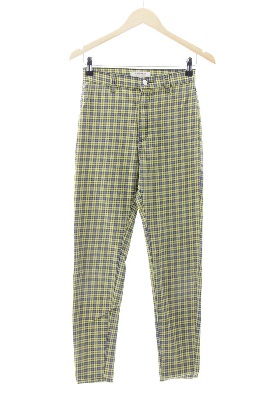 Pantalón de Pull & Bear de la talla 36, de color cuadros
