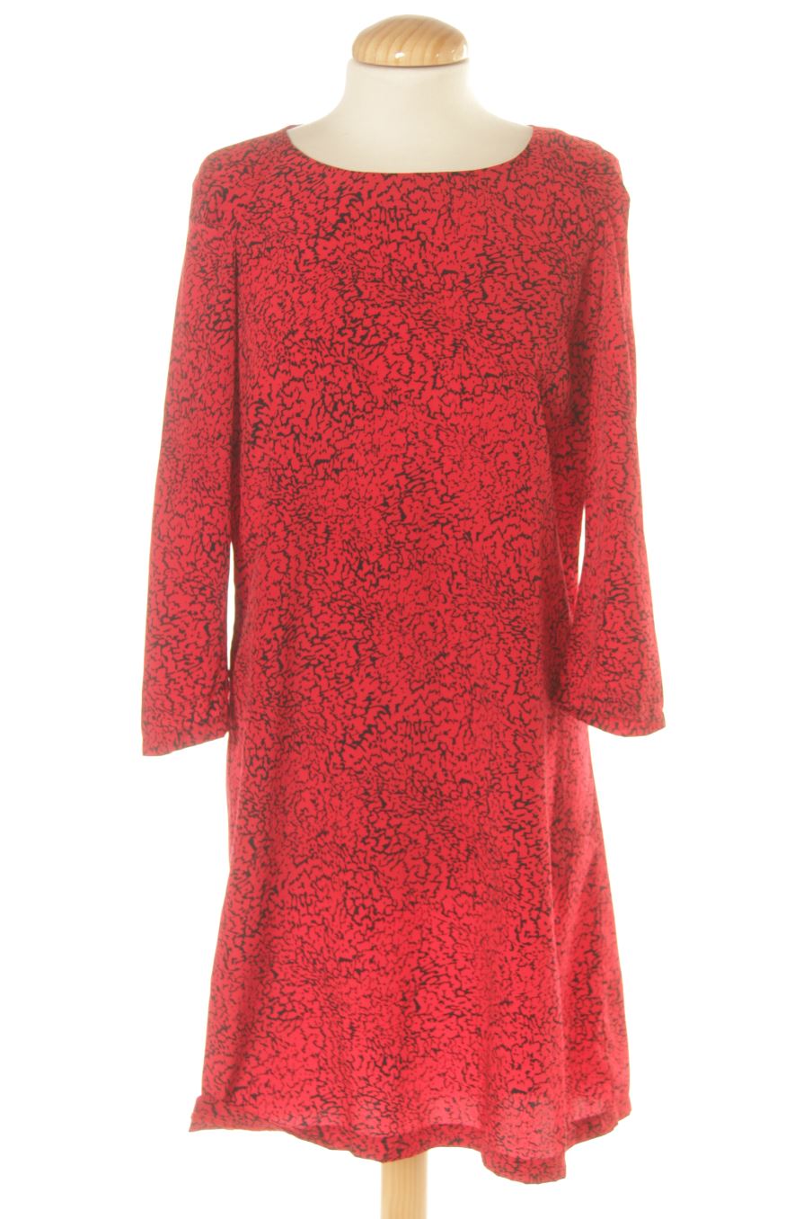 Robe casual Mango de la taille M, de couleur imprimés