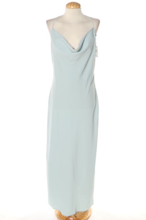 Aufwändiges Kleid