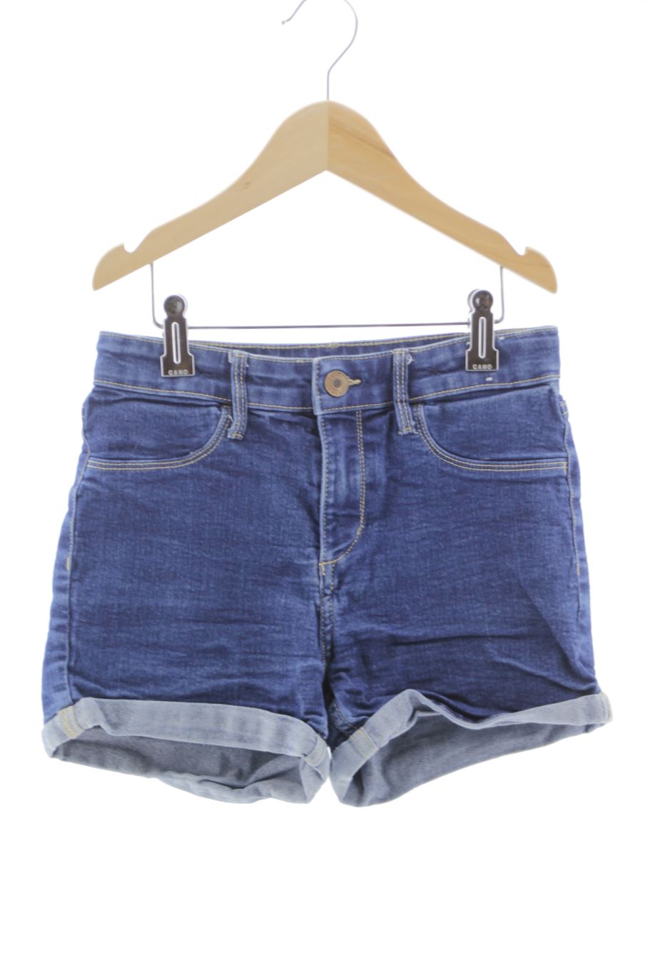 Short en jean H&M de la taille 9 ans de denim de seconde main