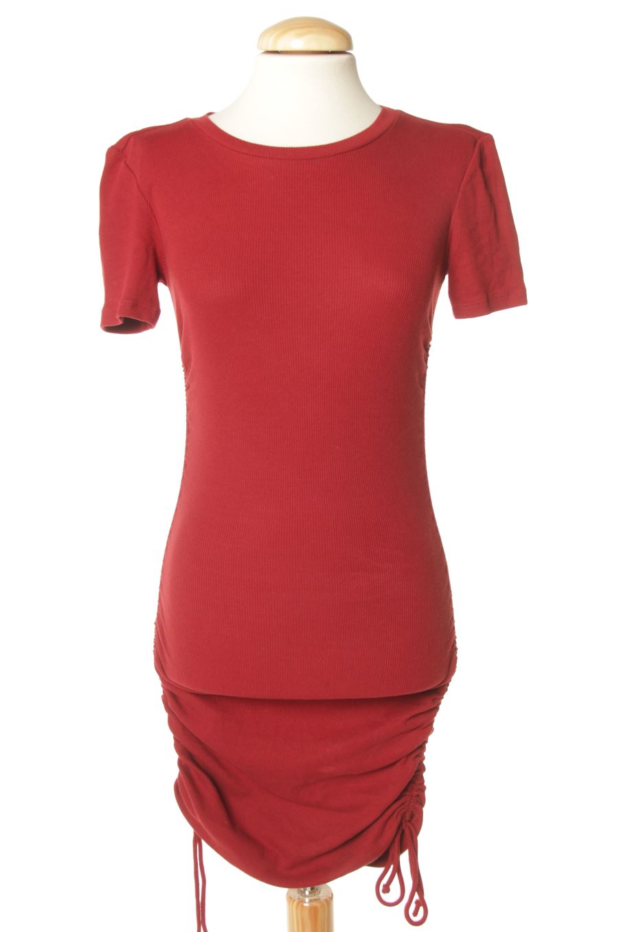 Vestido casual de Zara de la talla S, de color rojo