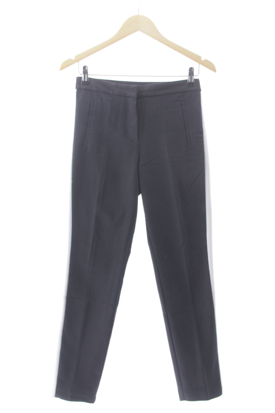 Pantalón de Zara de la talla S, de color negro