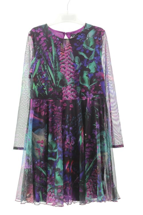 Aufwändiges Kleid