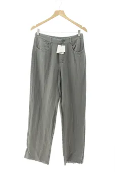 Pantaloni XS Zara, foto 1 di 2
