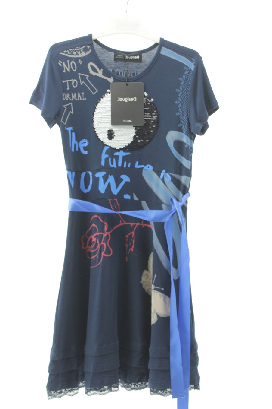 Vestido sport de Desigual de la talla 7 años con etiqueta
