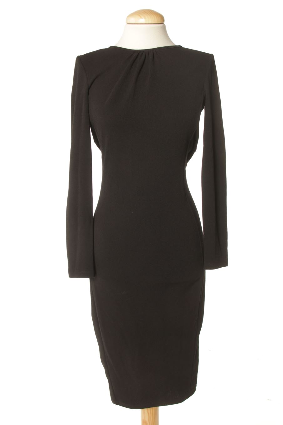 Vestido casual de Zara de la talla S, de color negro