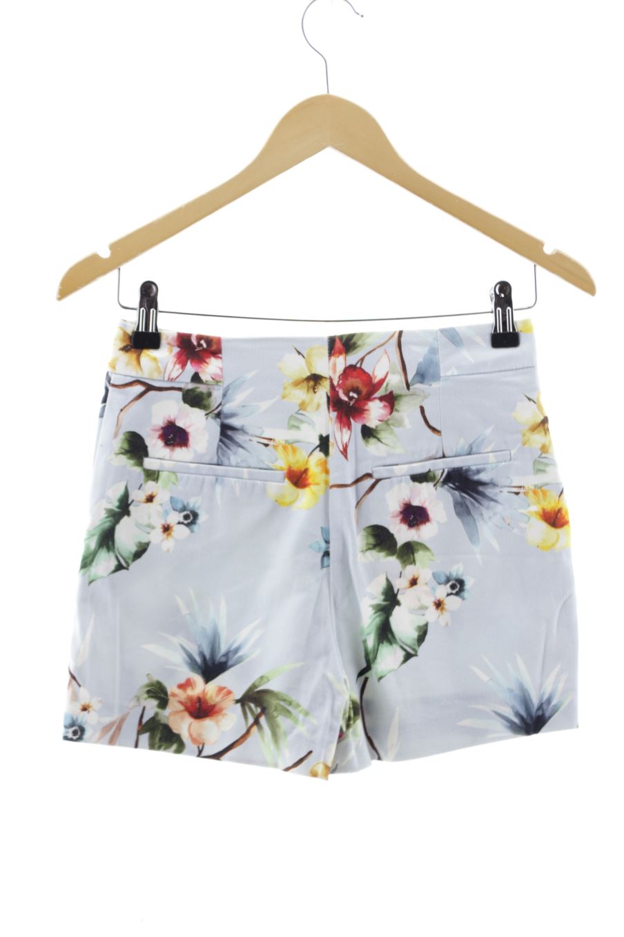 Pantalón corto de Zara de la talla XS, de color flores