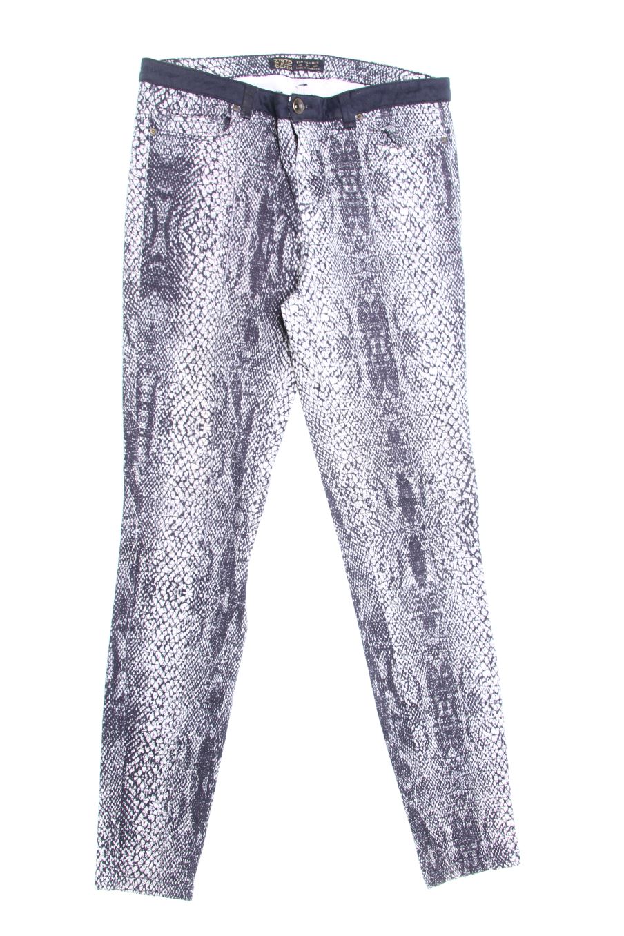 Jeans Zara de la taille 36, de couleur animal print de denim