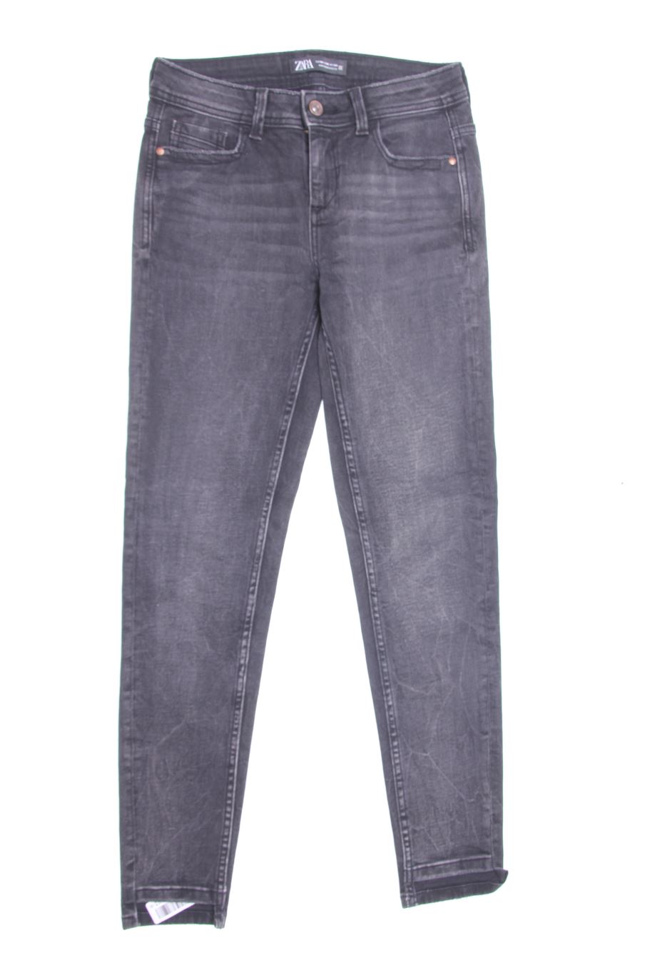Jeans Zara de la taille 34, de couleur noir de denim