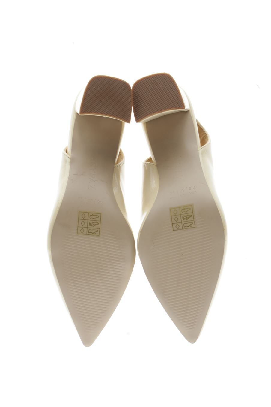 Sandalias tacon de Mary Paz de la talla 38, de color beige de