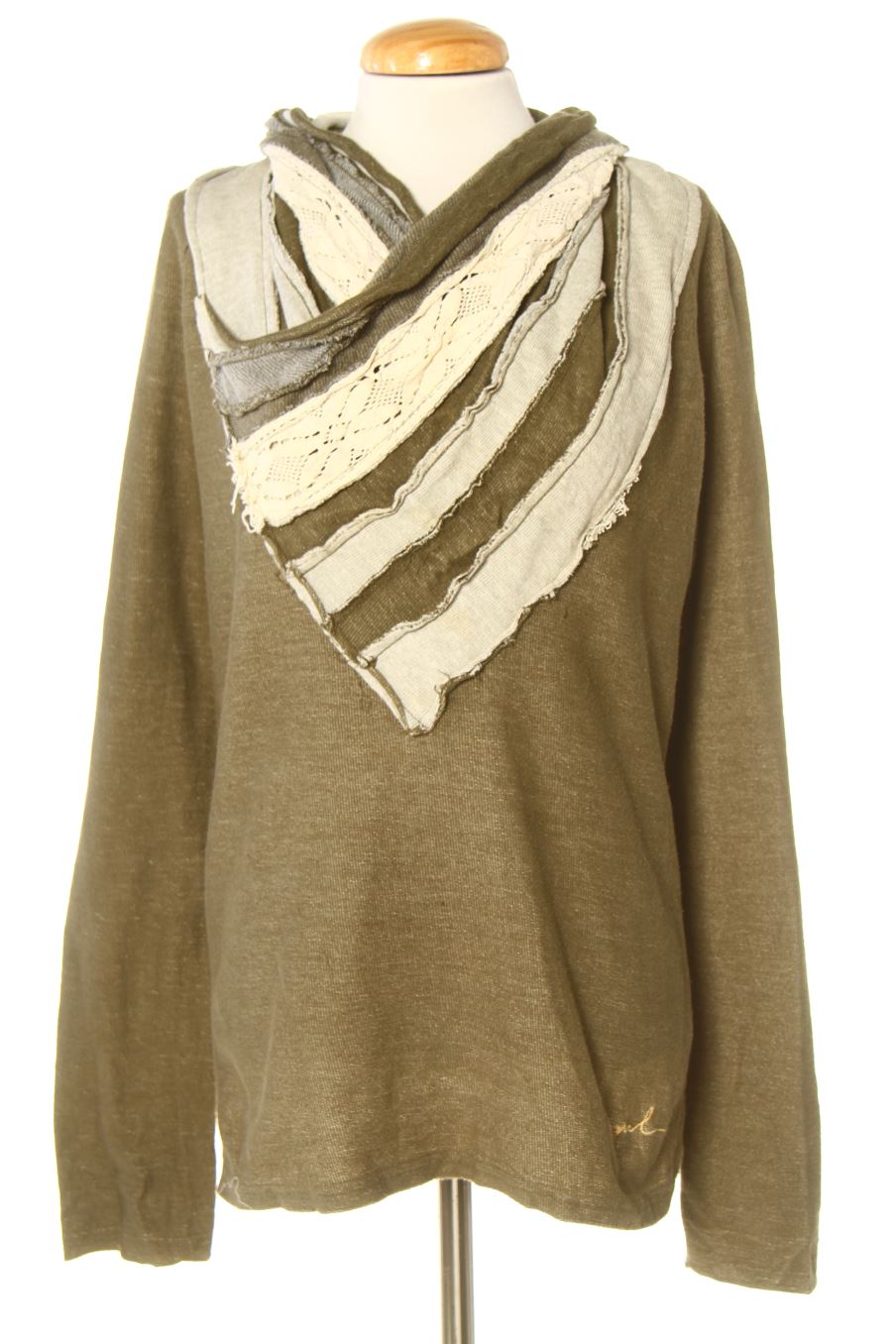 Pull Desigual de la taille L, de couleur vert