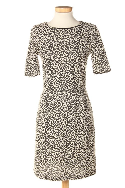 Einfaches Kleid