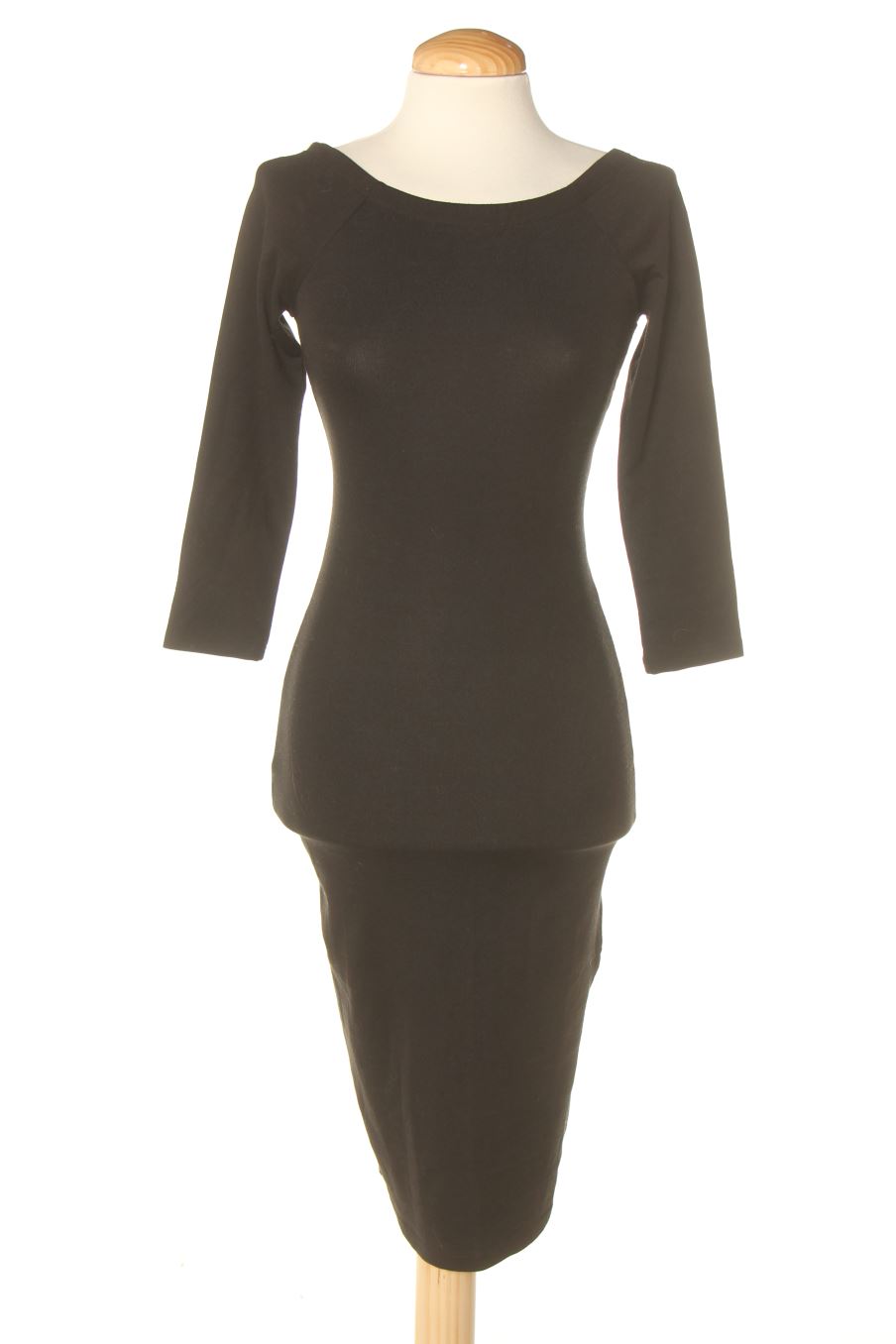 Robe casual Zara de la taille S, de couleur noir