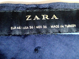 Pantalón corto de Zara de la talla 46
